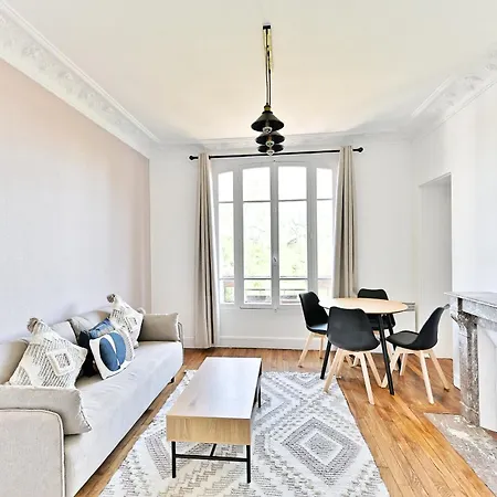 Spacieux Et Paisible Magnifique Vue Apartment *